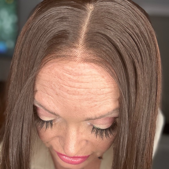 ANGELA - Picture 6 of 6